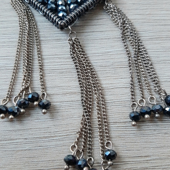 Chevron beaded statement necklace - Picture 5 of 7